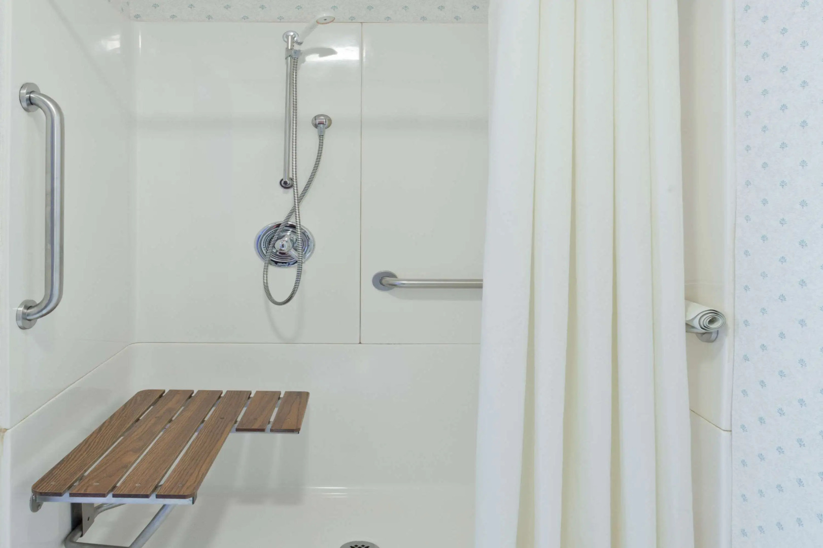 Super 8 by Wyndham Rochelle