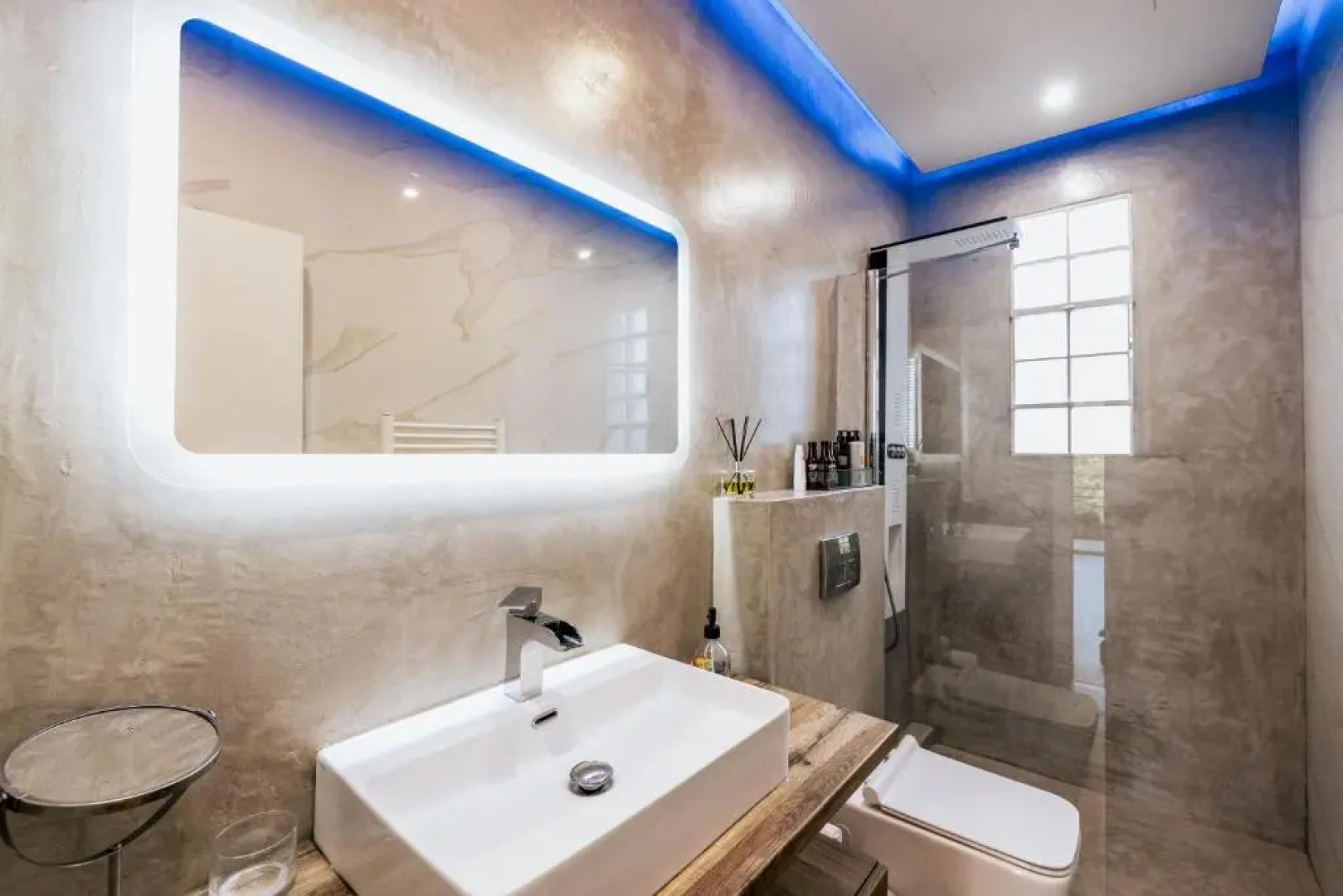 Fort D-Val luxurious apartment