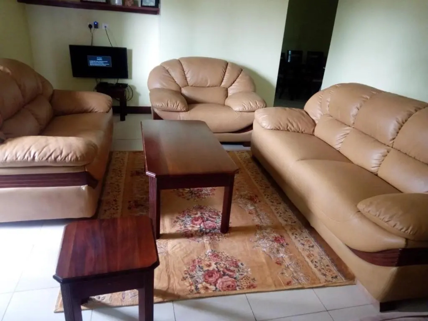 Sunset Apartments S6