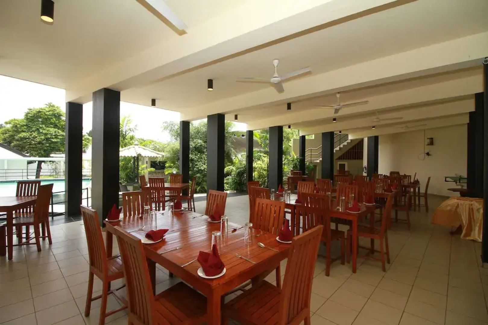 OYO 272 Garden Beach