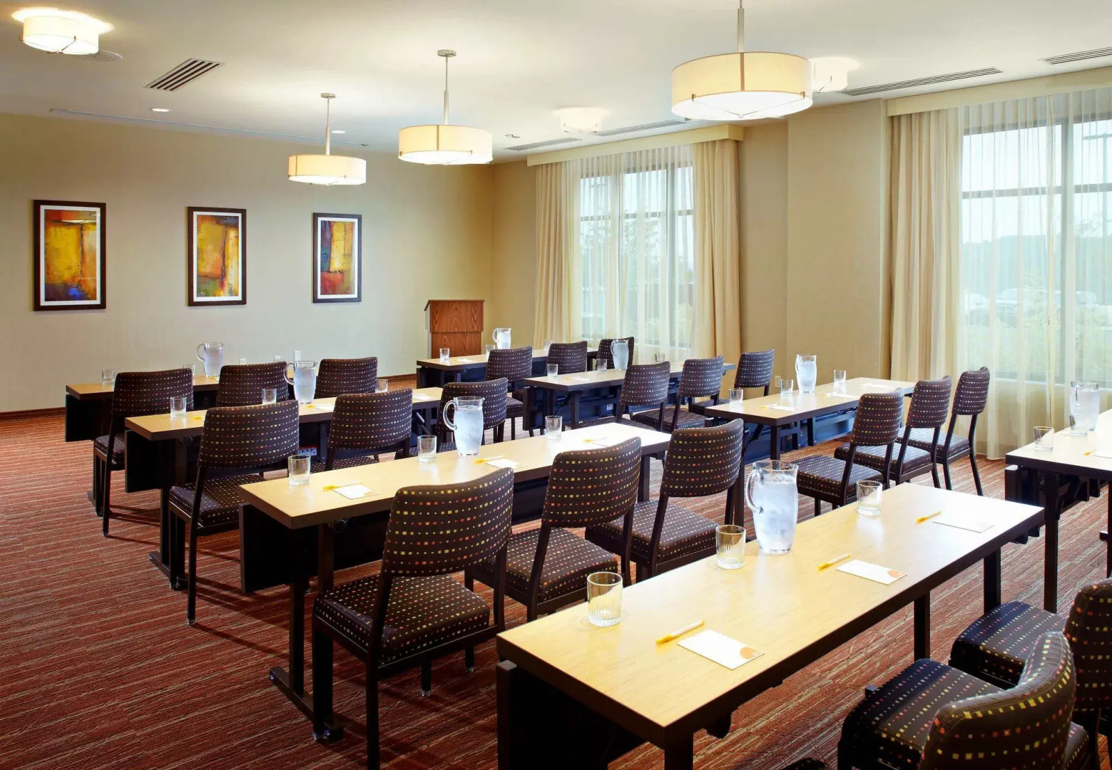 Courtyard Pittsburgh Washington/Meadow Lands