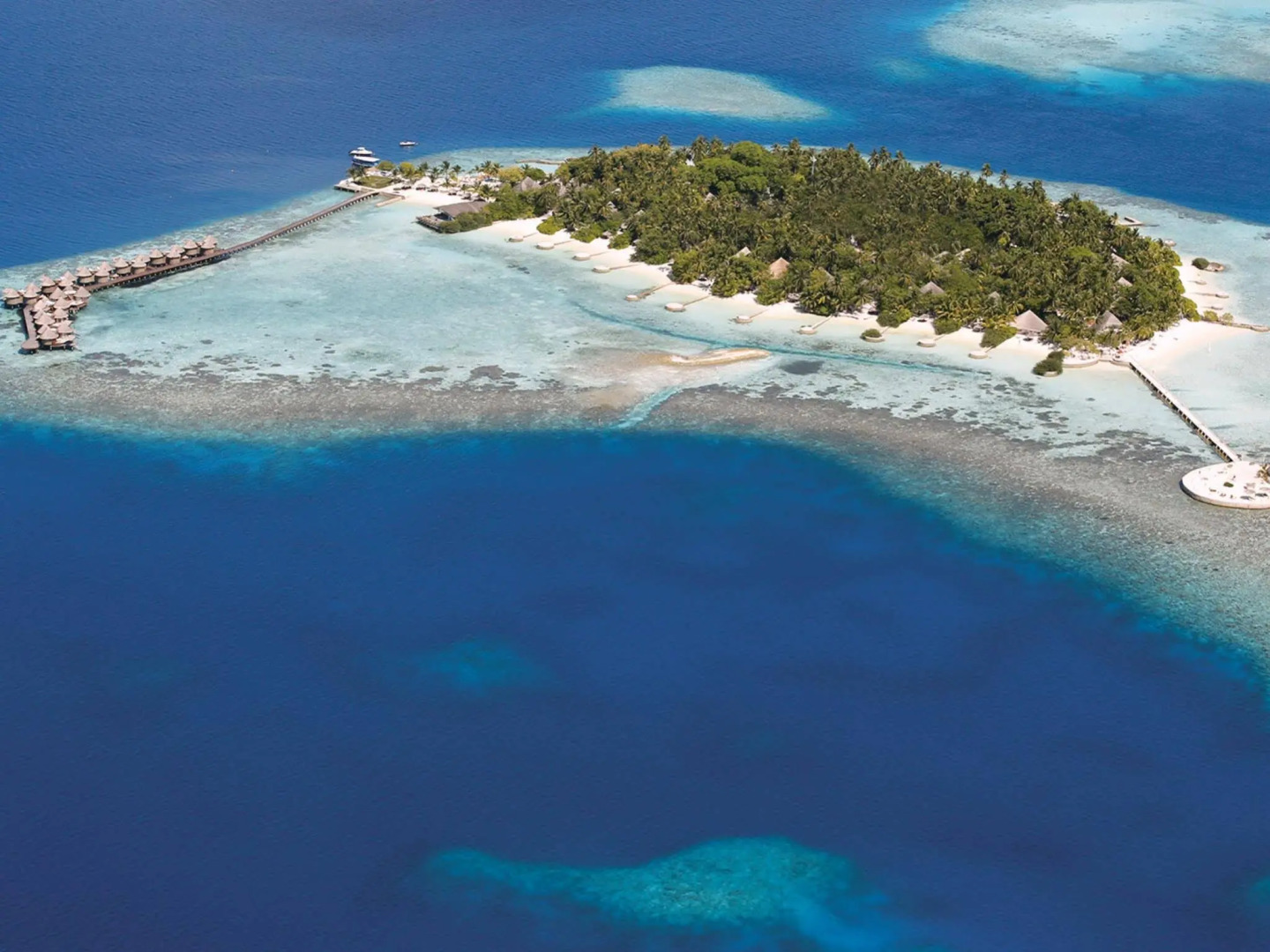 Nika Island Resort & Spa