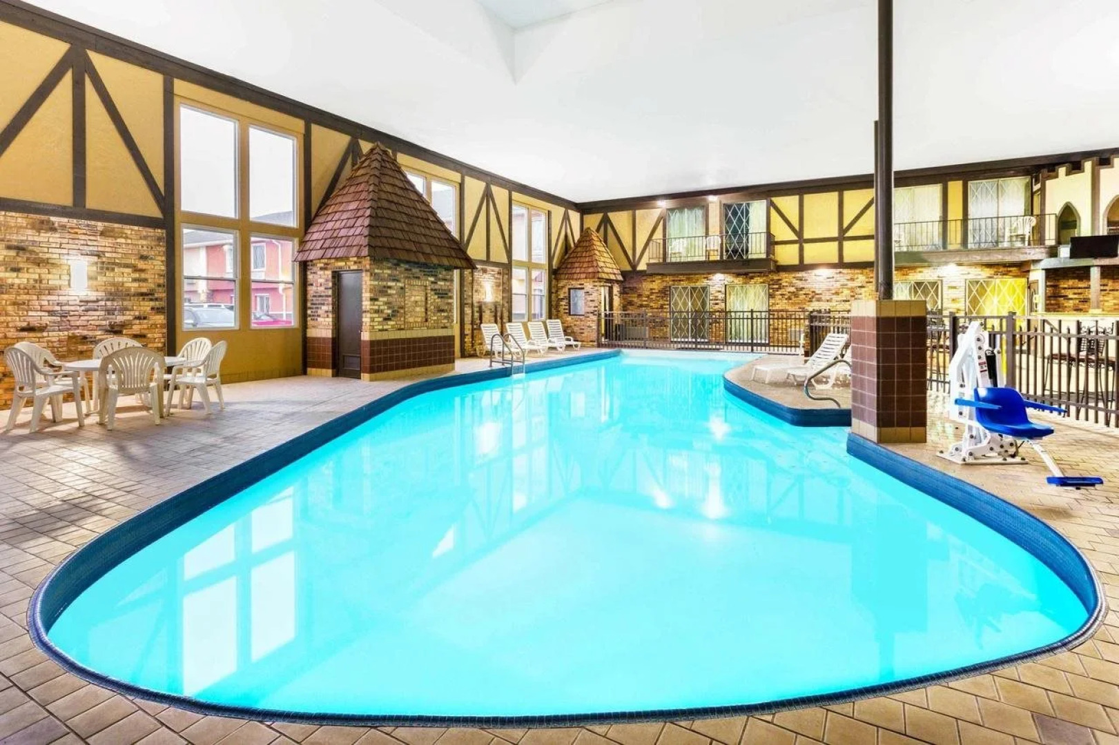 Best Western Cantebury Inn & Suites