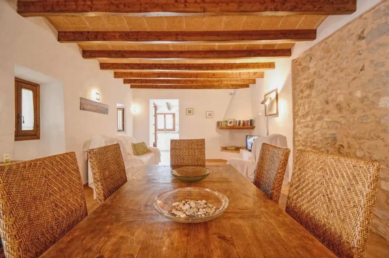 Poolside Garden Retreat in Buger