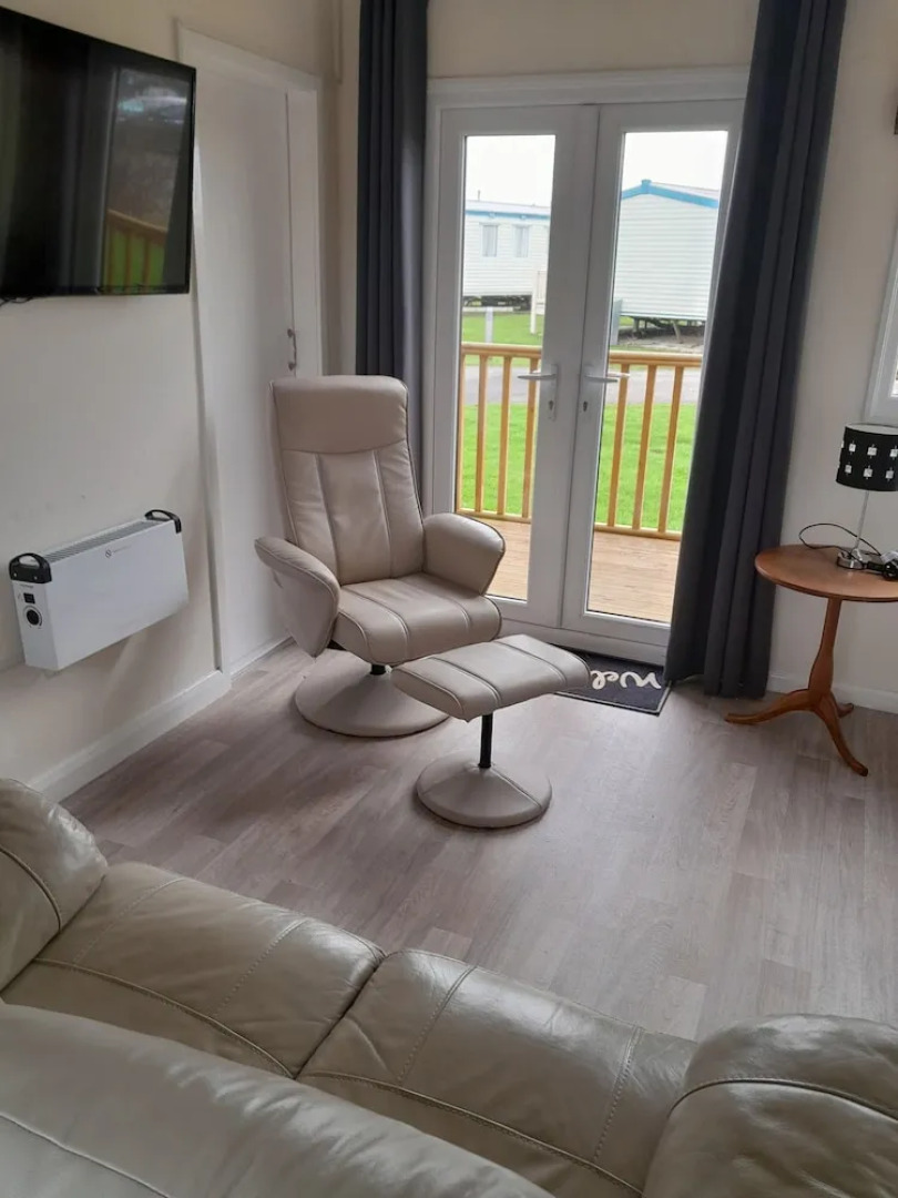 G1 Lovely Holiday Chalet