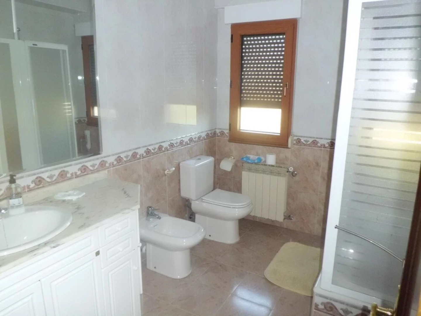 House With 3 Bedrooms in Casalarreina - 30 km From the Slopes