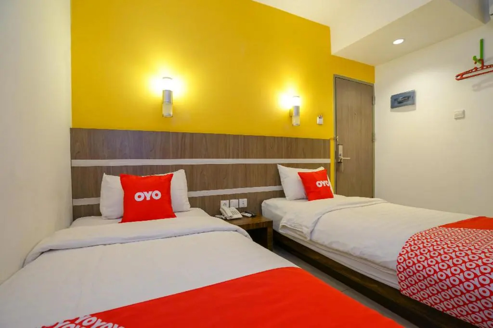 OYO 1727 Hotel 929
