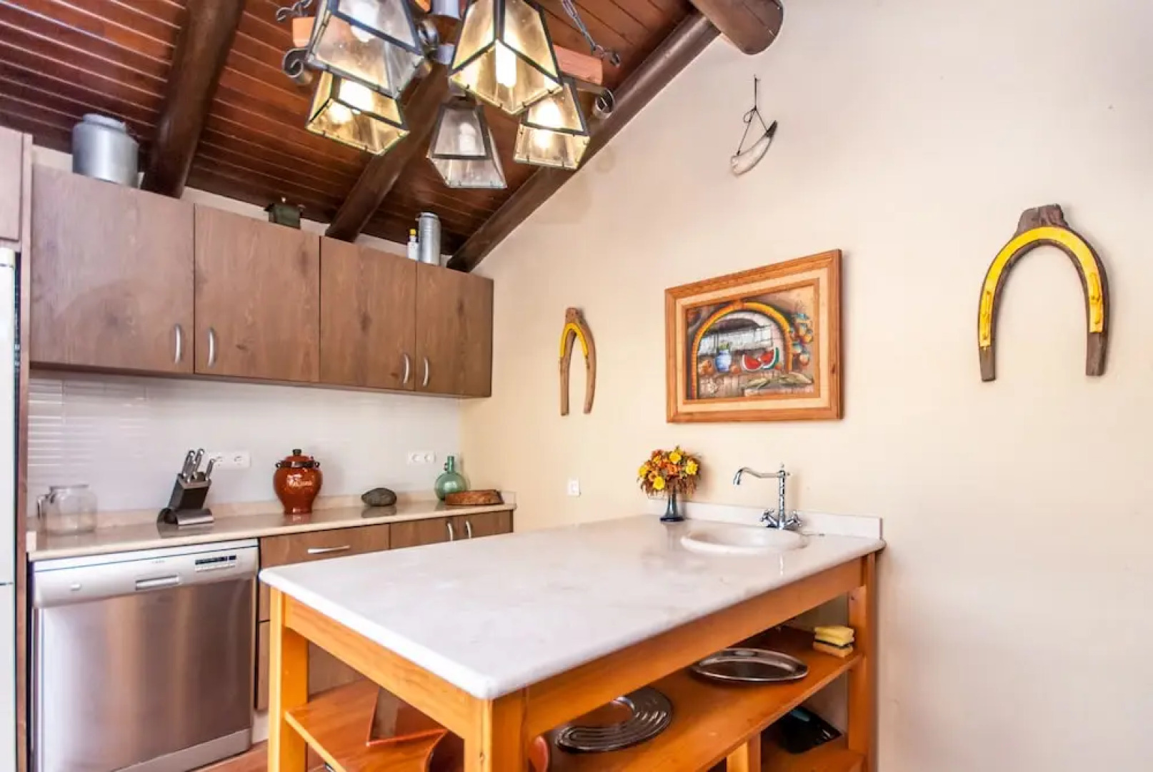 Cubo's Villa Dos Reyes