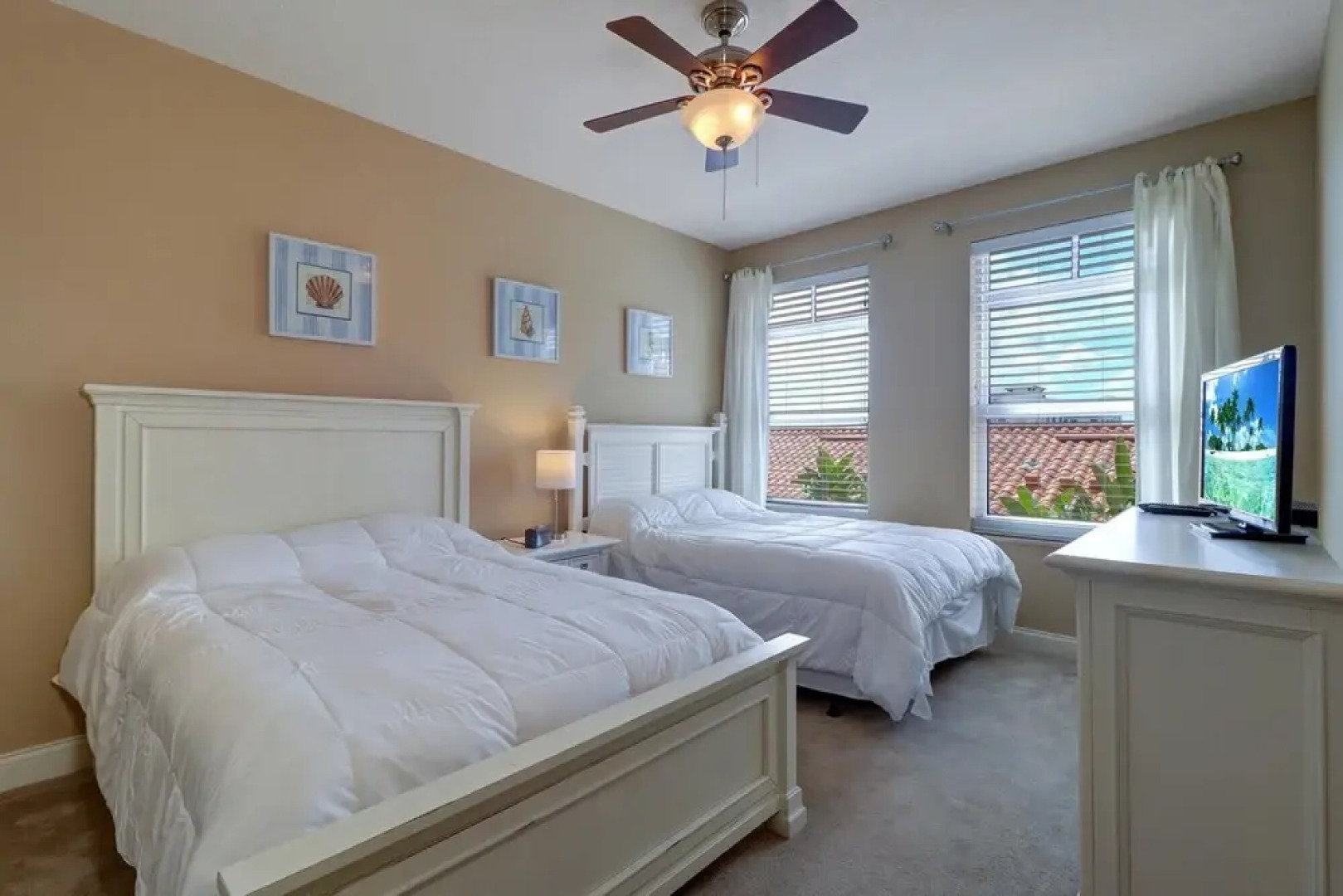 Stunning Beach Front 3 Bd Apartment @ Clearwater Belle Harbor 401