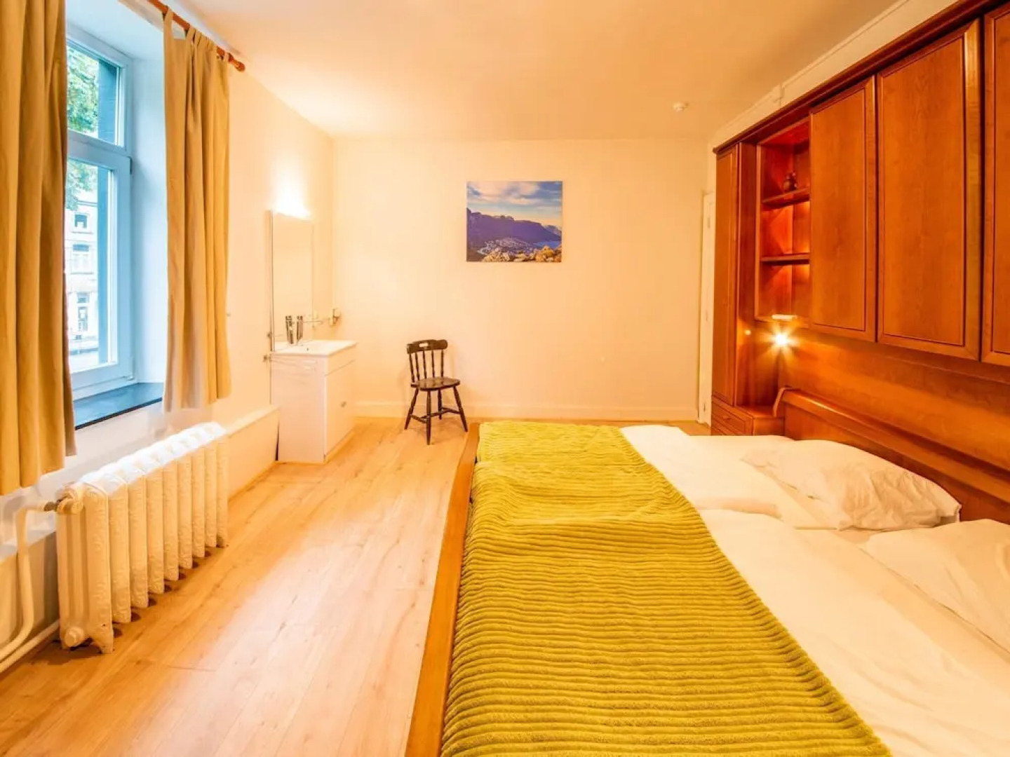 Charming Chalet in Falaen by River & Chateau