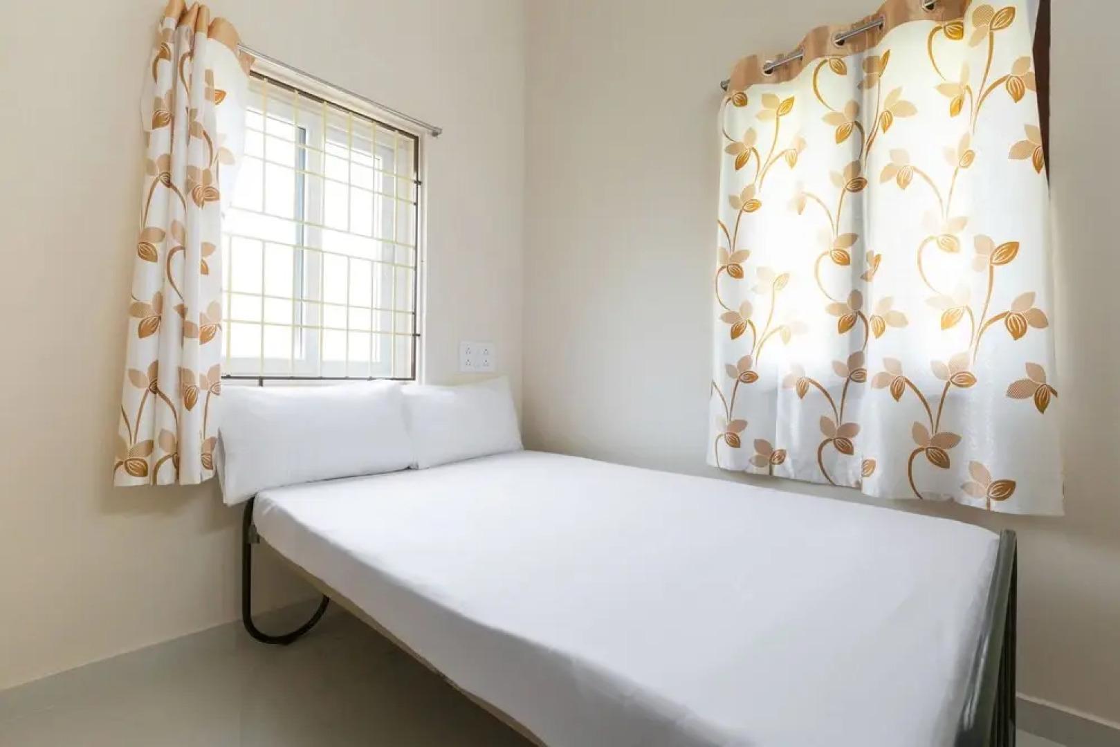 SPOT ON 44984 Hotel Palika