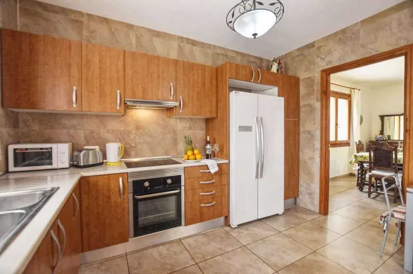 Country House in Spain With Pool & Mountain Views