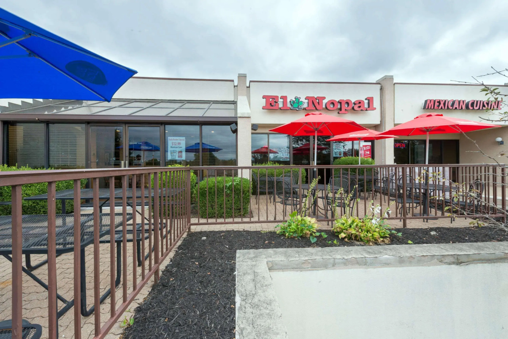 Ramada Louisville Downtown North