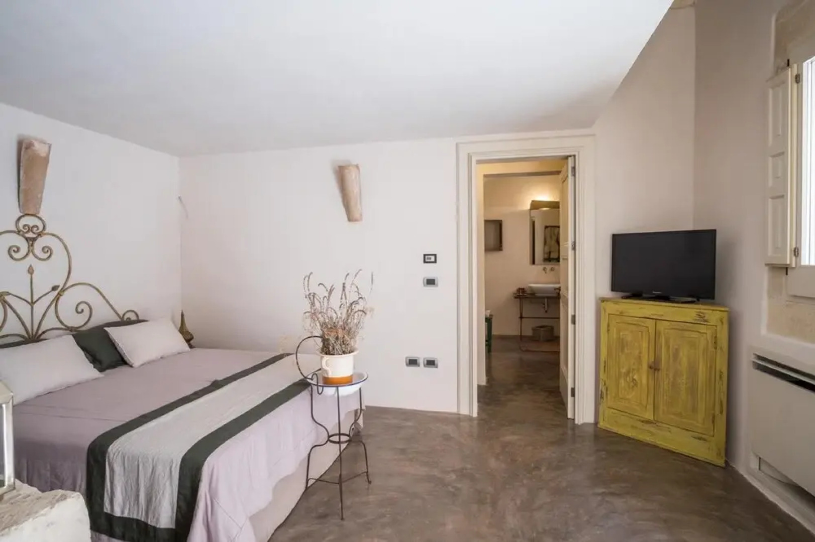 Villa With 5 Bedrooms in Giuggianello, With Private Pool, Furnished Terrace and Wifi Near the Beach