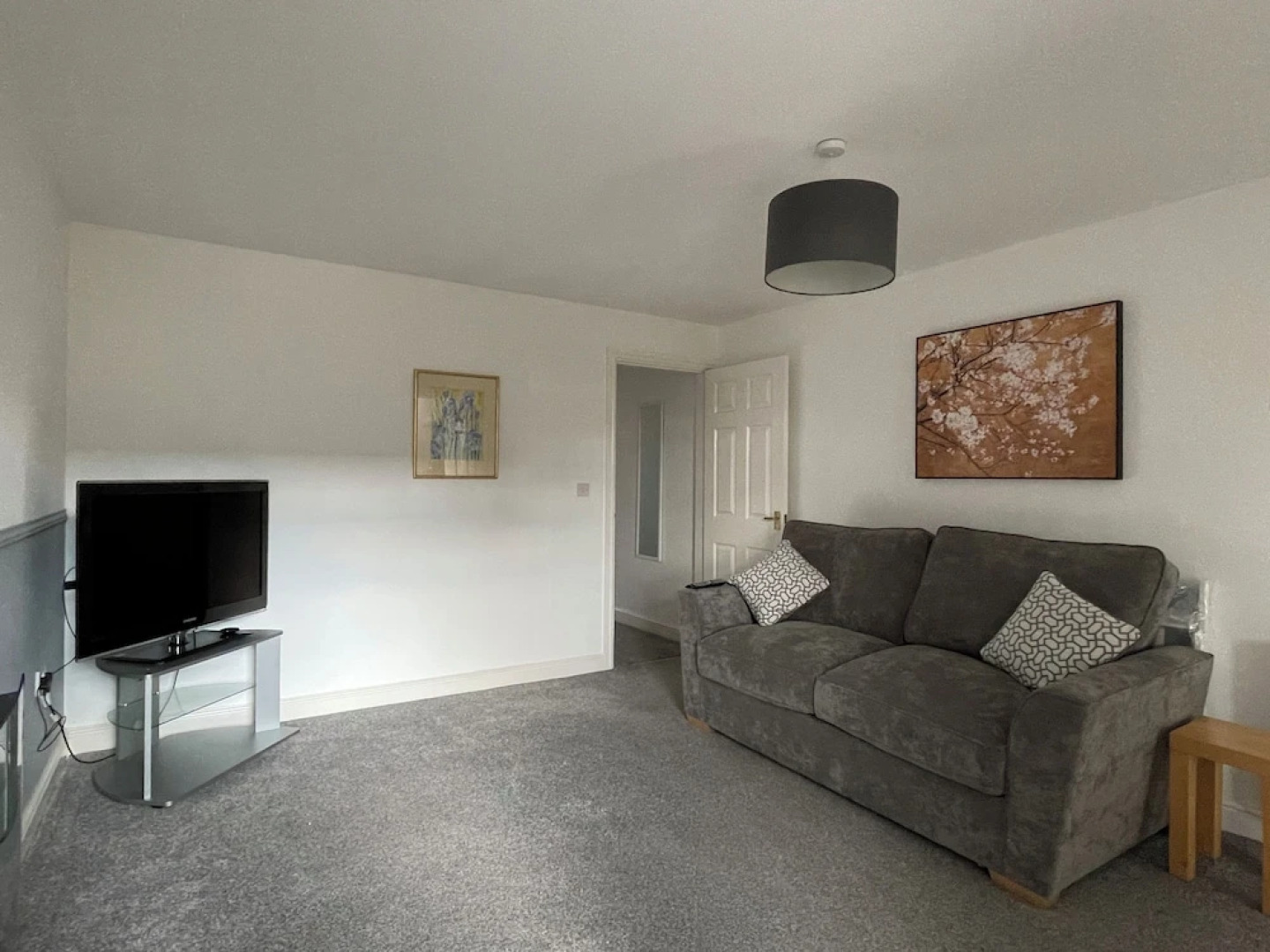 Cosy & Comfortable Apt with Parking