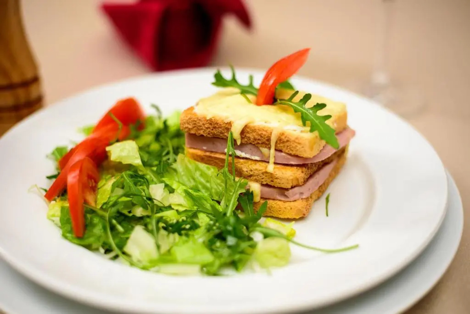 Equinoxe Royal Reghin