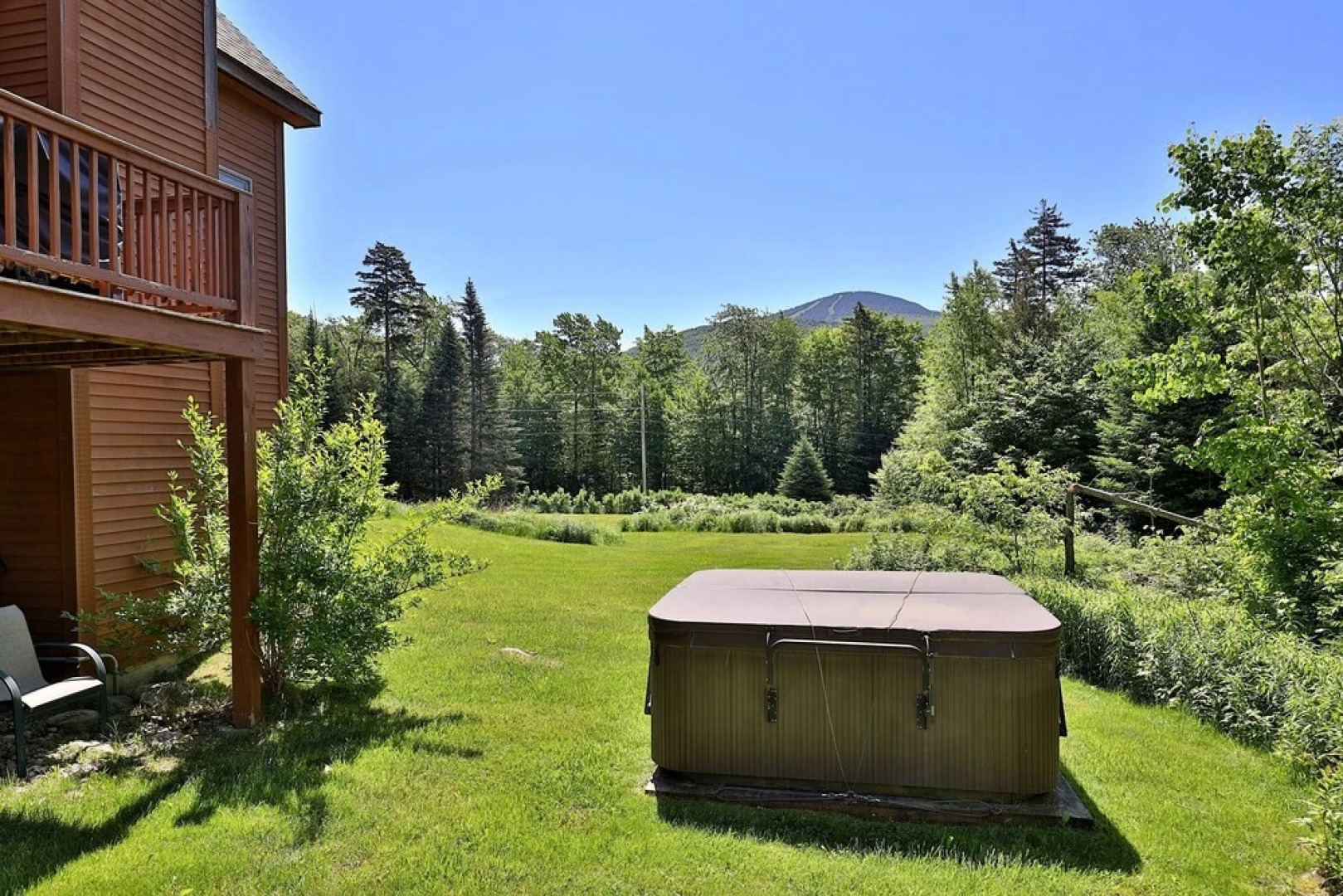 Cortina Mountain Chalet - Outdoor Hot Tub - Close To Pico And Killington Mountains 3 Bedroom Home