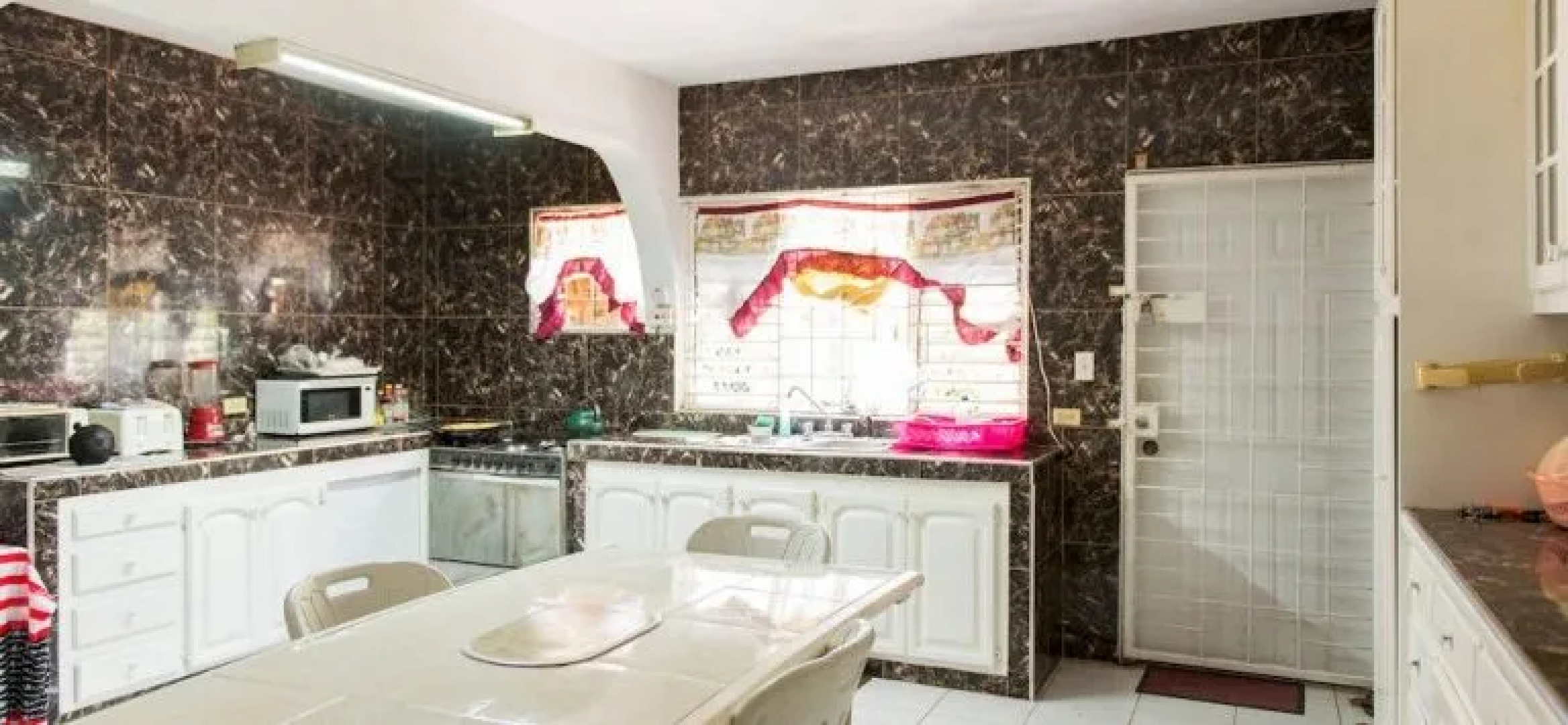 Diamond Villas And Suites