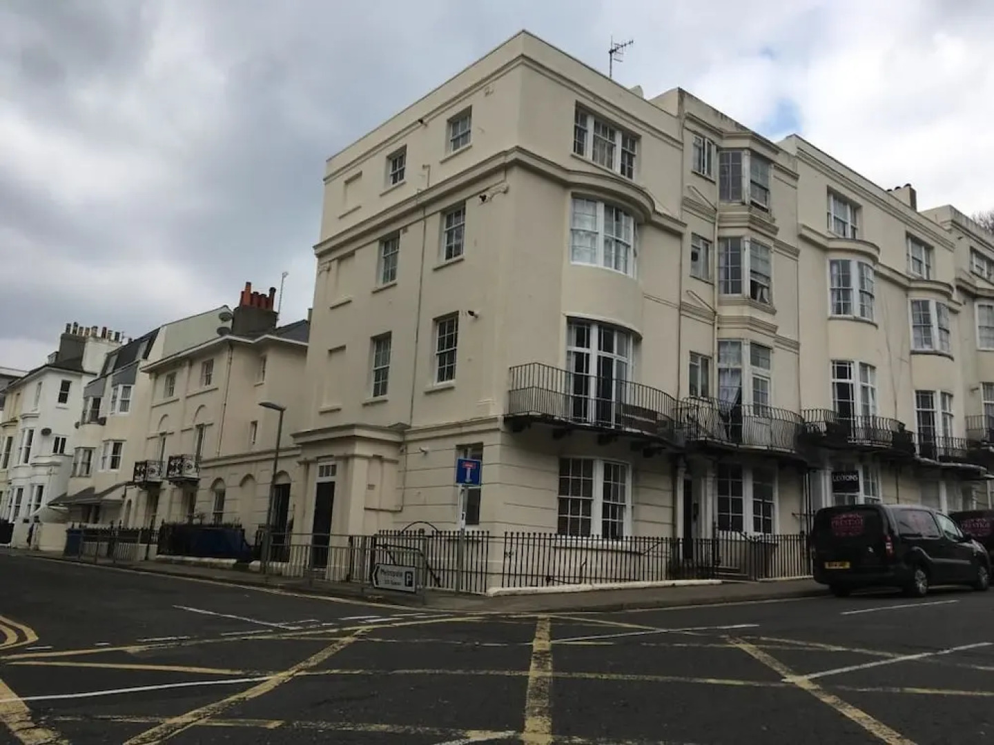 Cannon Spa Brighton Beach Apartments