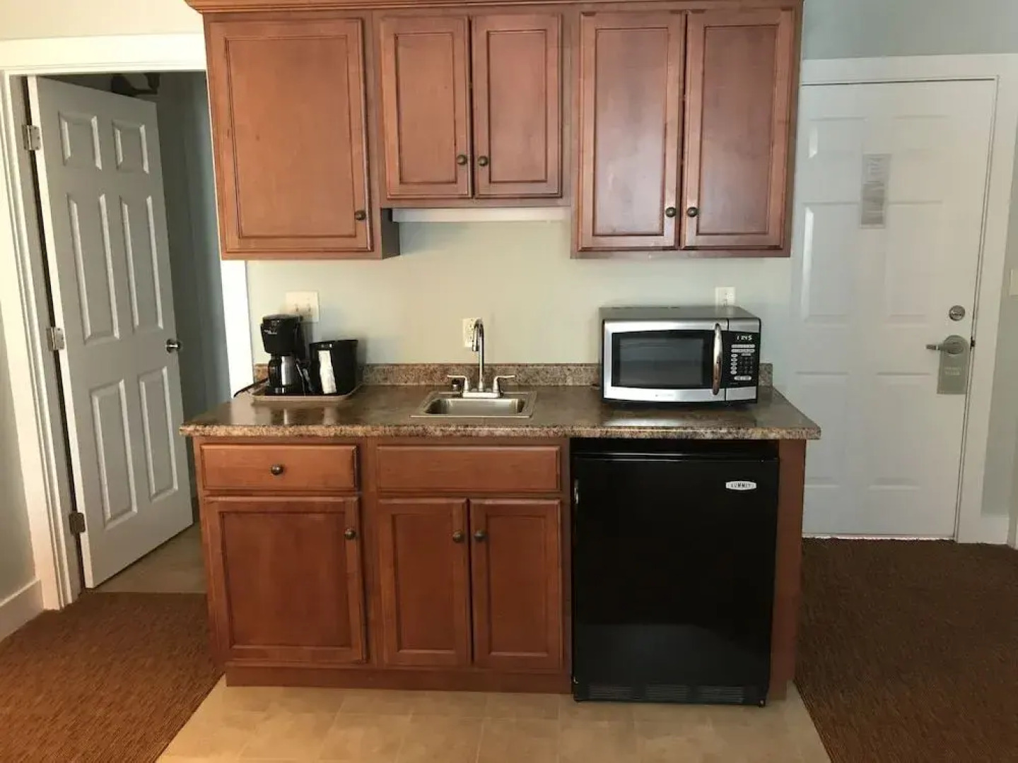 The Admiral's Inn Resort