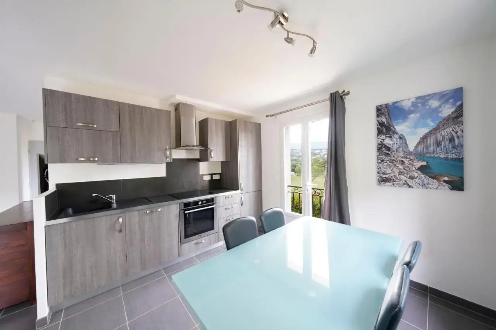 T2 40m2 Ollioules, la Nature, a 10 Mins Des Plages