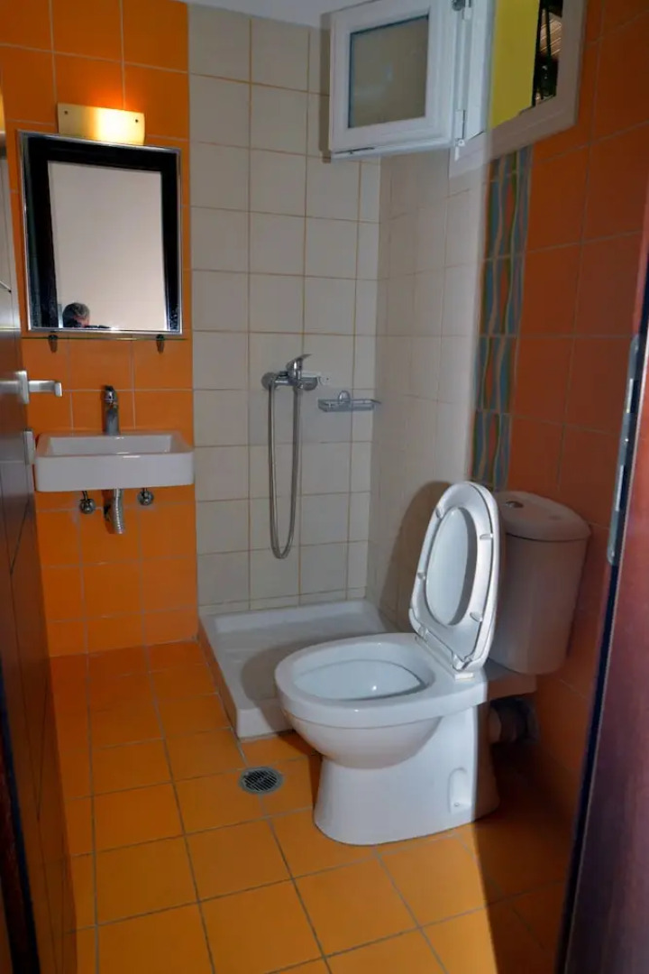 Alexandros Apartments