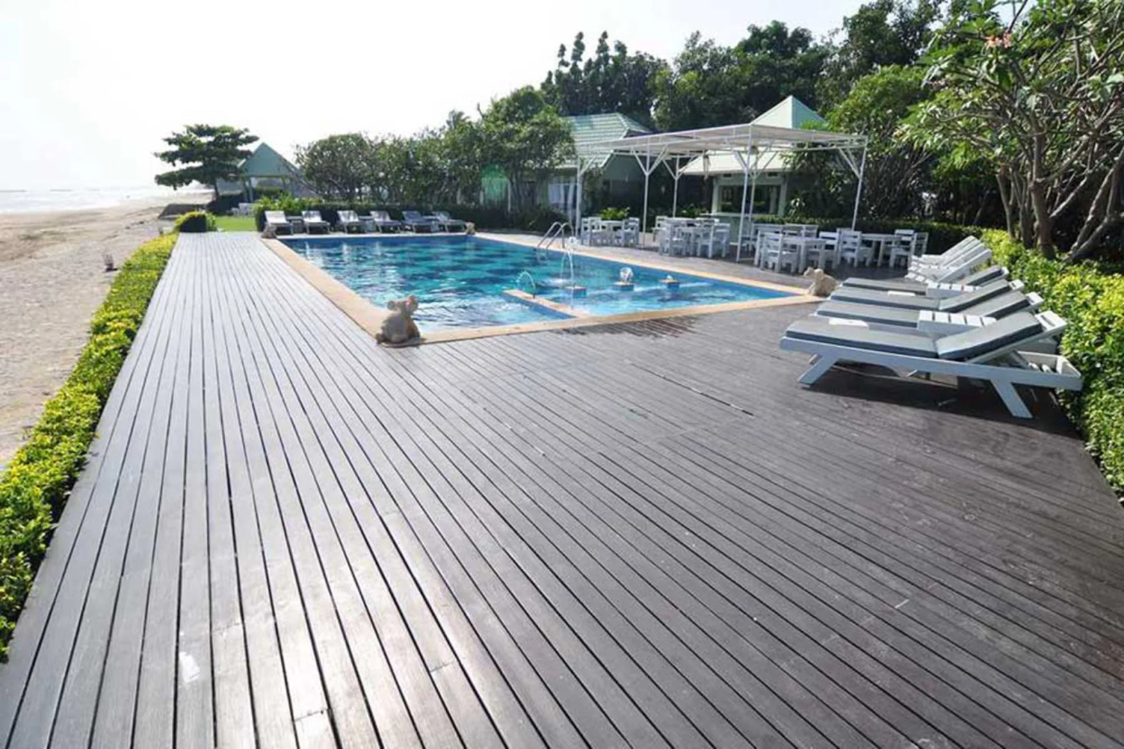 Sea Sky Beach Resort