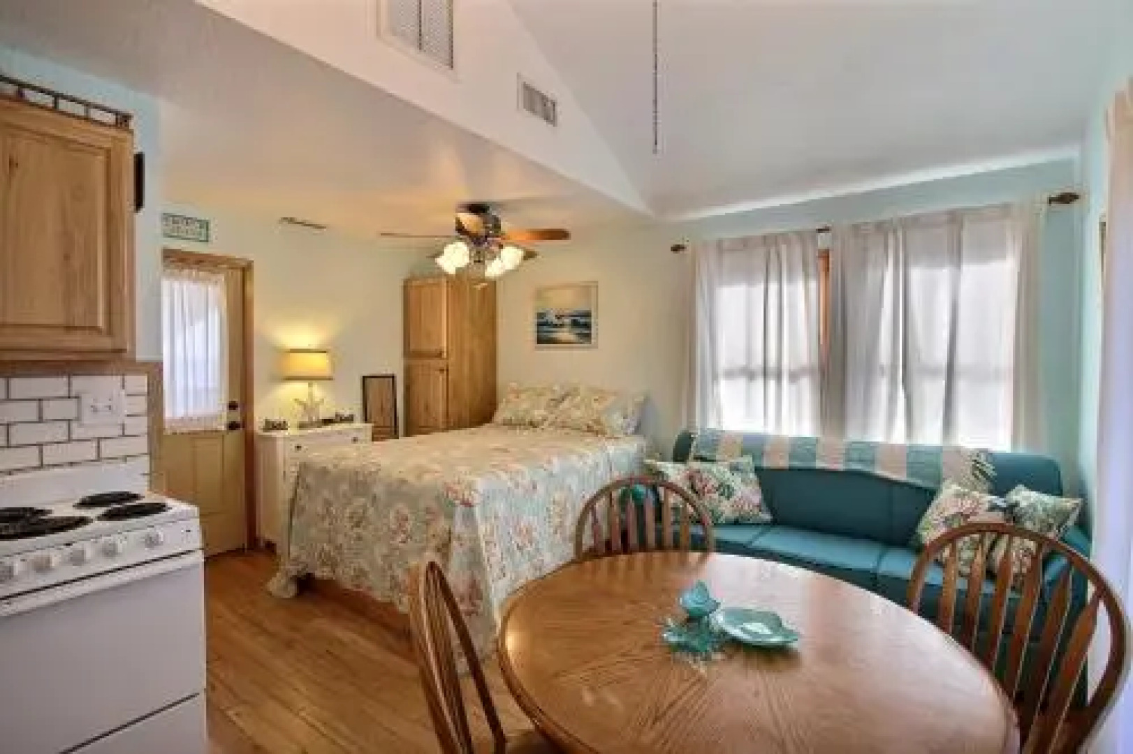 NC 12 56821-20 Condo by RedAwning