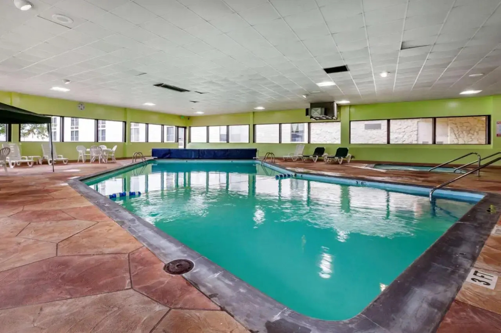 Days Inn Escanaba