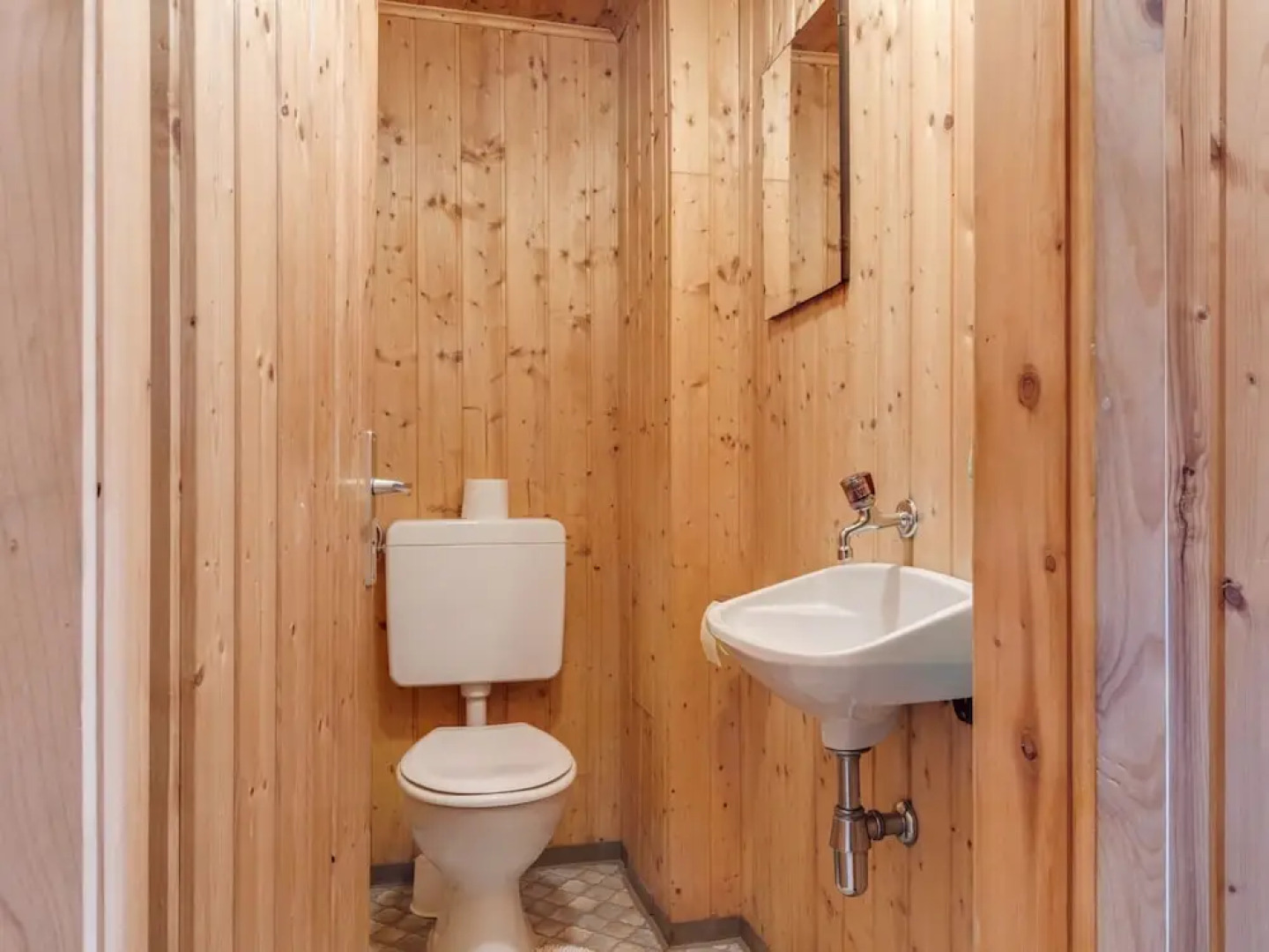 Chalet in Matrei Near Ski Lift & Bus