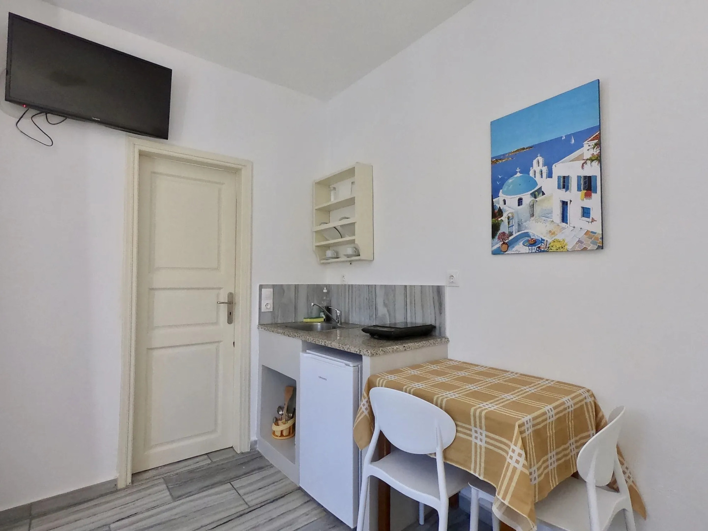 Anny Studios Perissa Beach