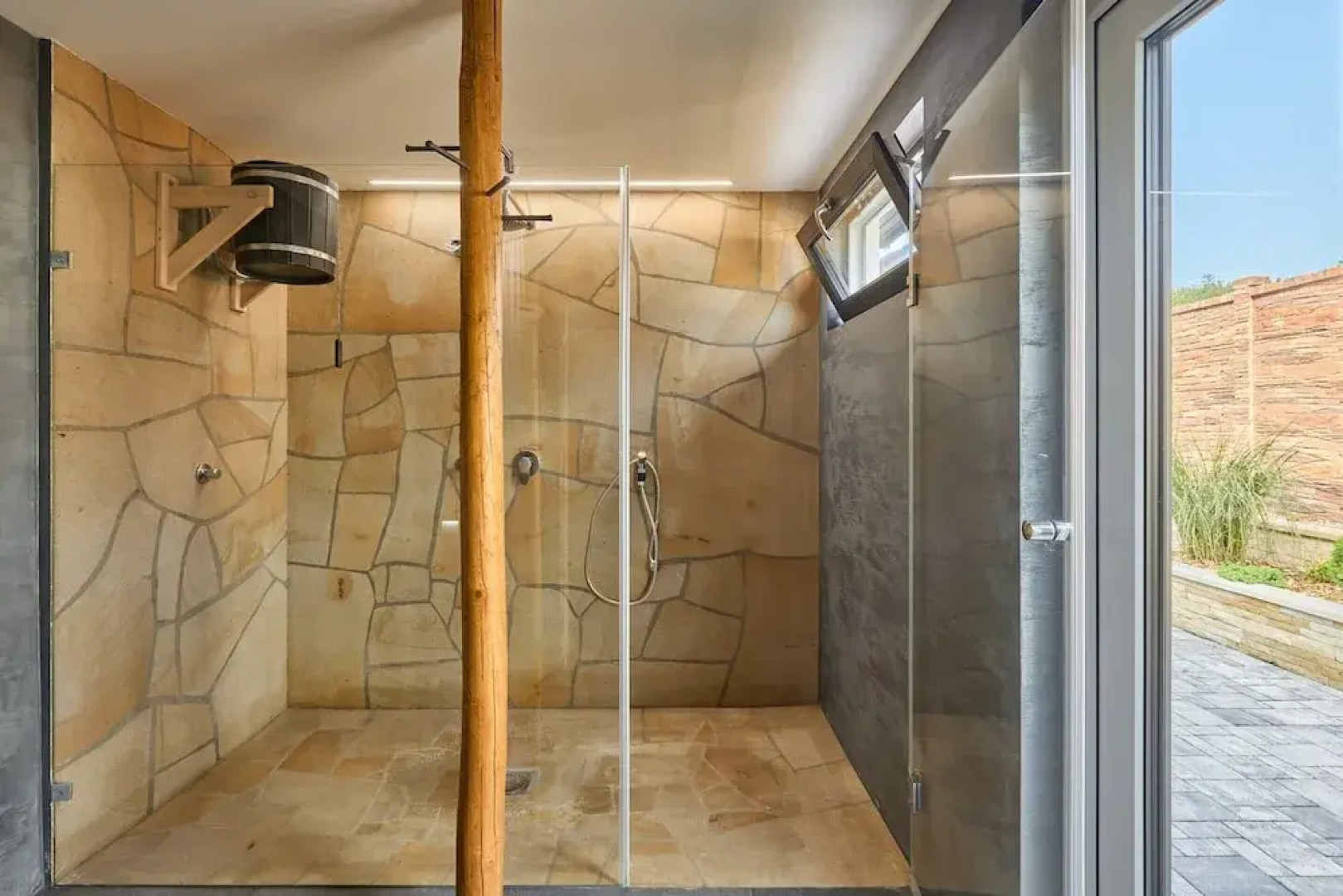 Villa in Radvanice With hot tub