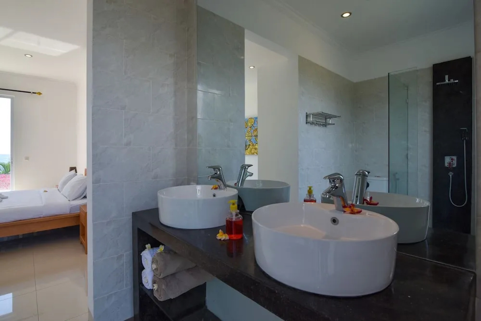 Villa Lovina Beach 2