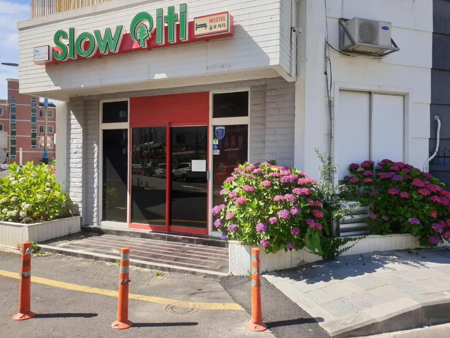 Slow Citi Guesthouse - Hostel