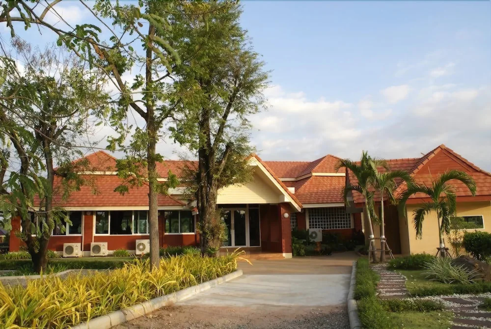Fahfang Sport Resort And Hotel