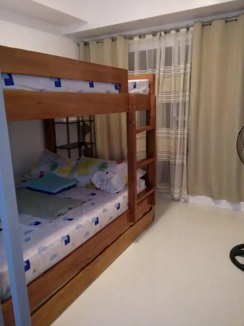 Dr. Calayan's Cozy Wind Residences Tagaytay Taal View