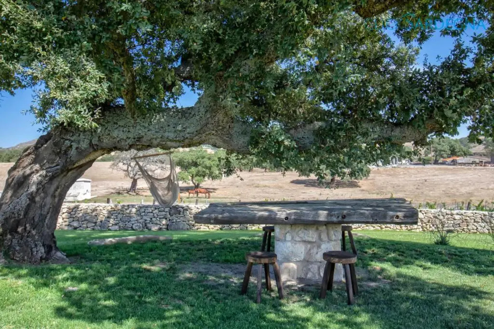 Fabulous Breath-taking Cottage With Pool and Spa