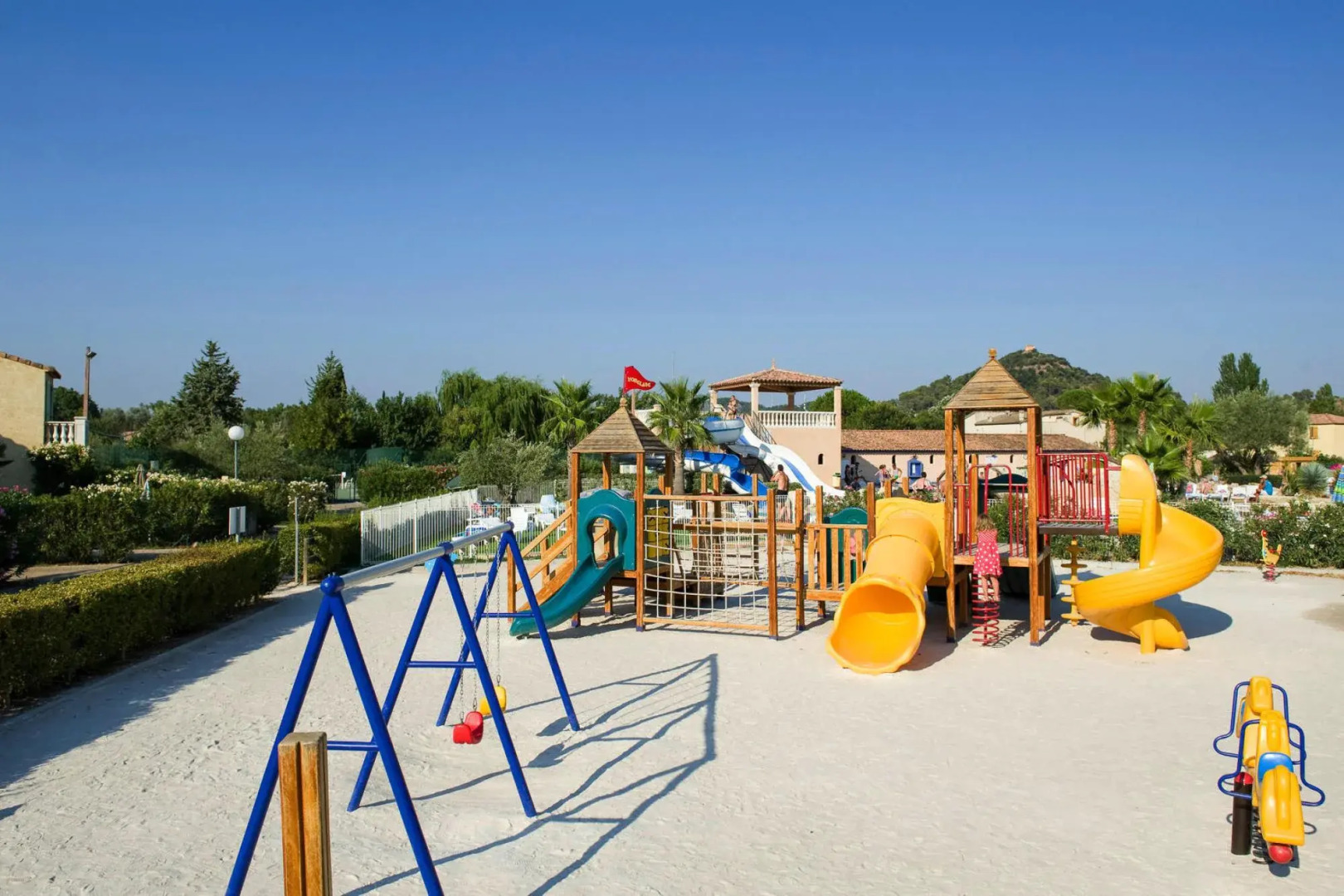 Terraced house with air conditioning in the residence Le Clos des Oliviers