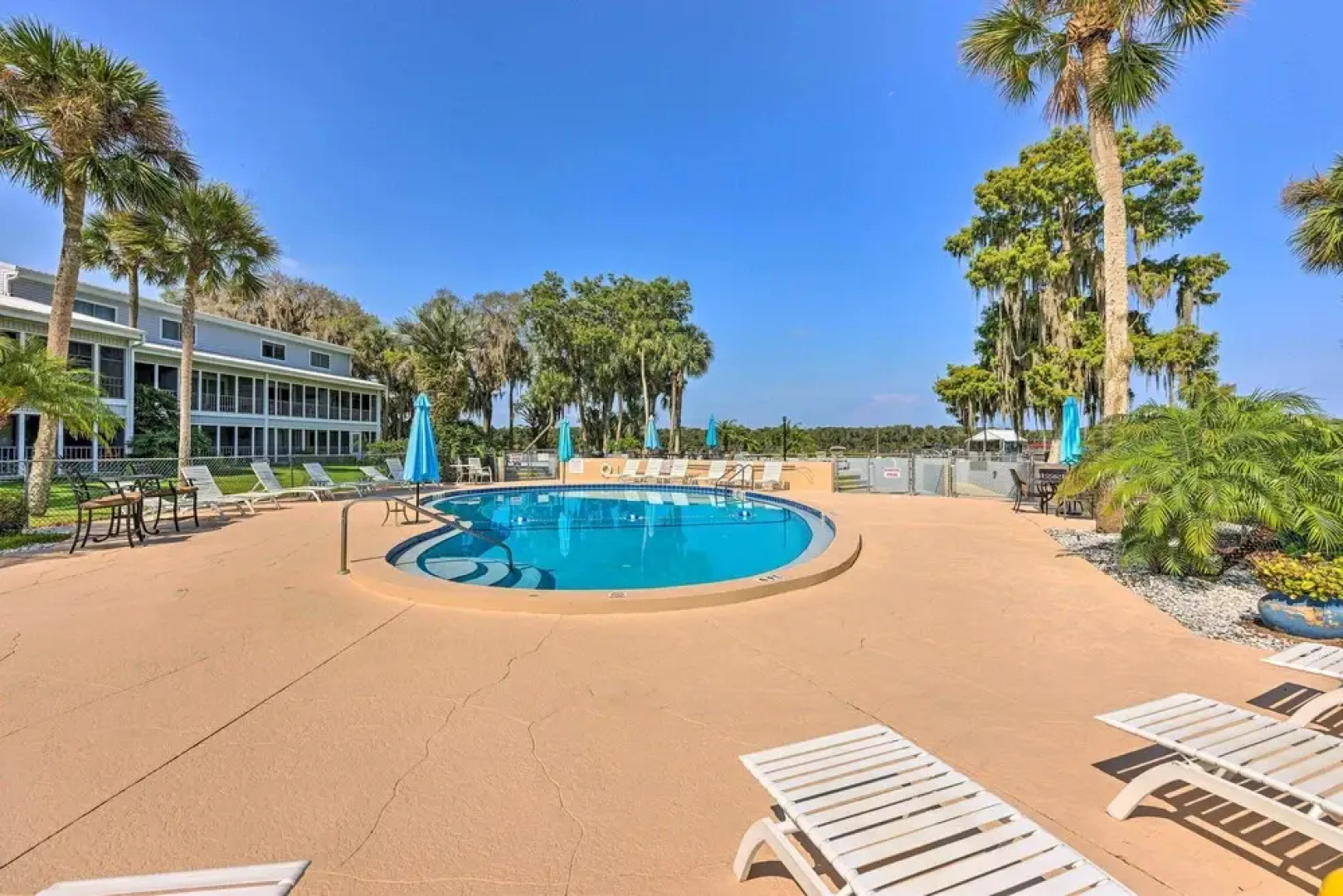 Condo on St Johns River w/ Boat Dock Access!