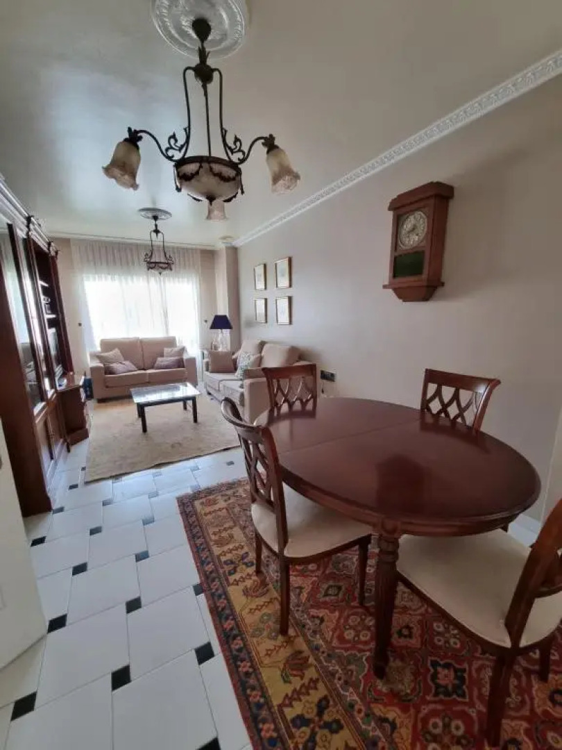 Piso de 3 habitaciones a 3 minutos de la playa.