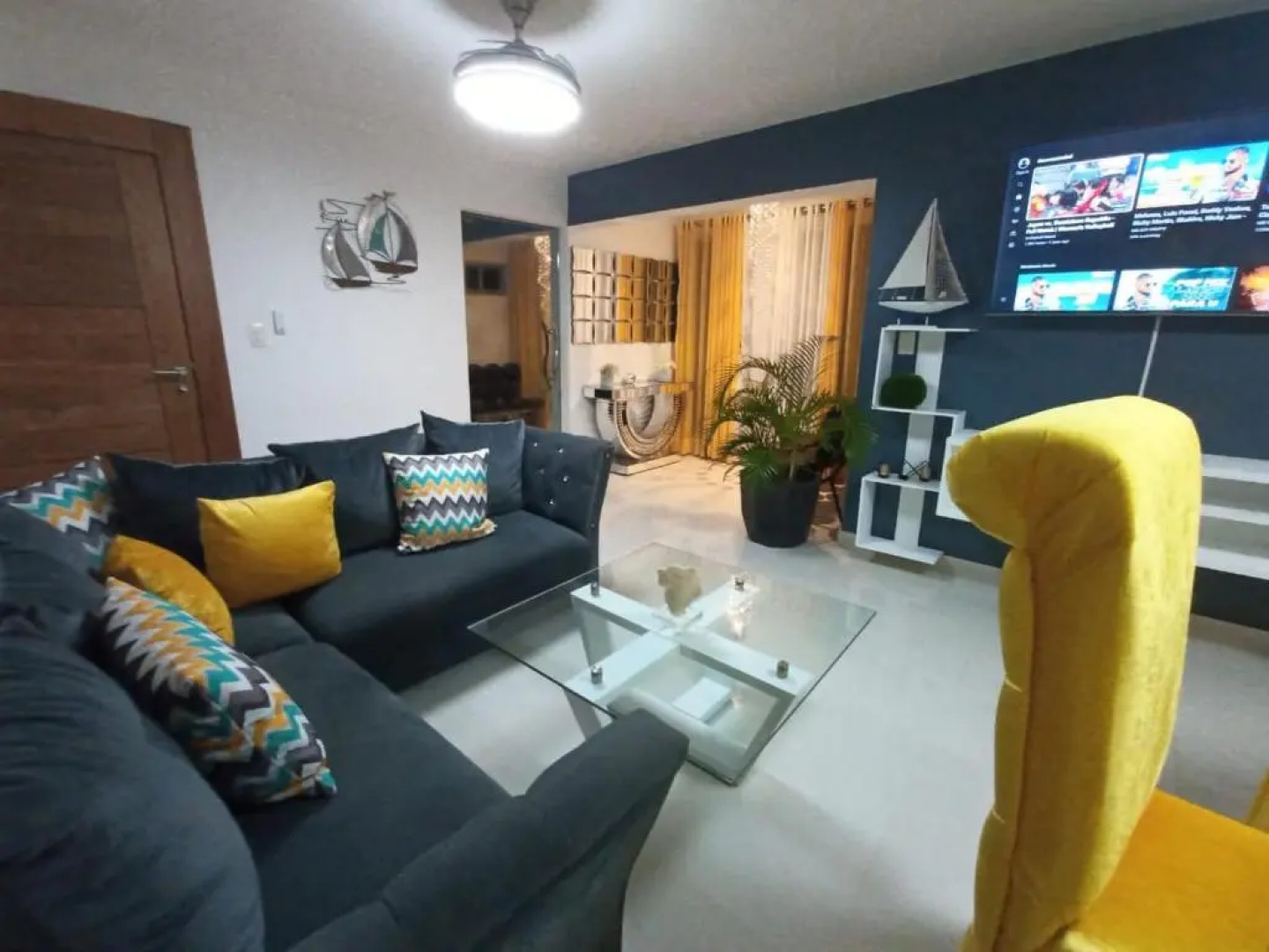 Torre Real IV L3 Santiago DR con cocinero para desayuno