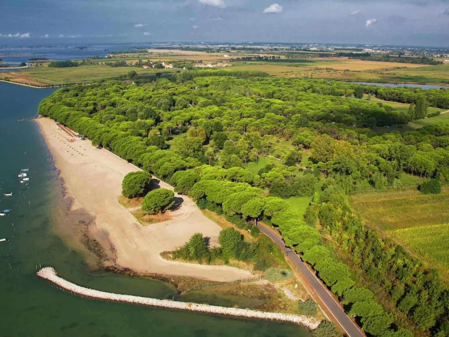 Detached Chalet with Nice Terrace Not So Far From the Sea