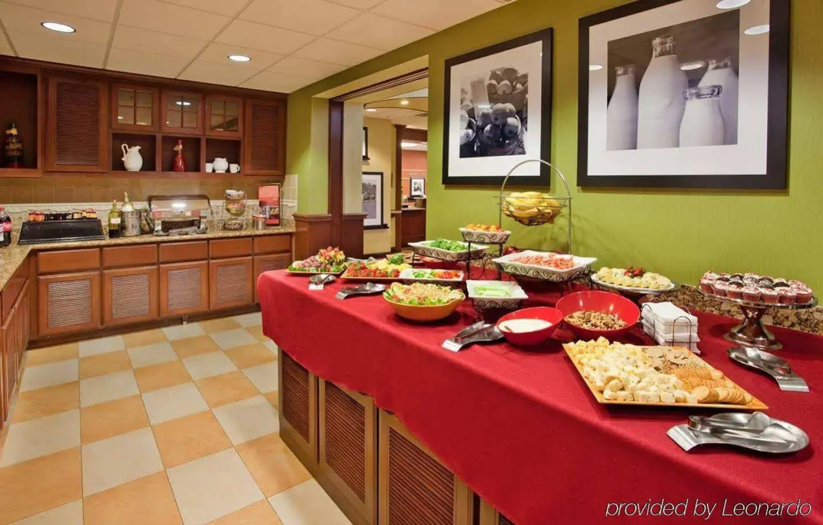 Hampton Inn & Suites Dallas-DFW ARPT W-SH 183 Hurst