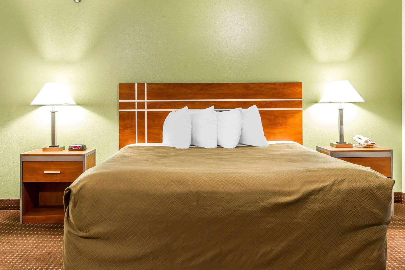 Econo Lodge Inn & Suites Pekin - Peoria Area