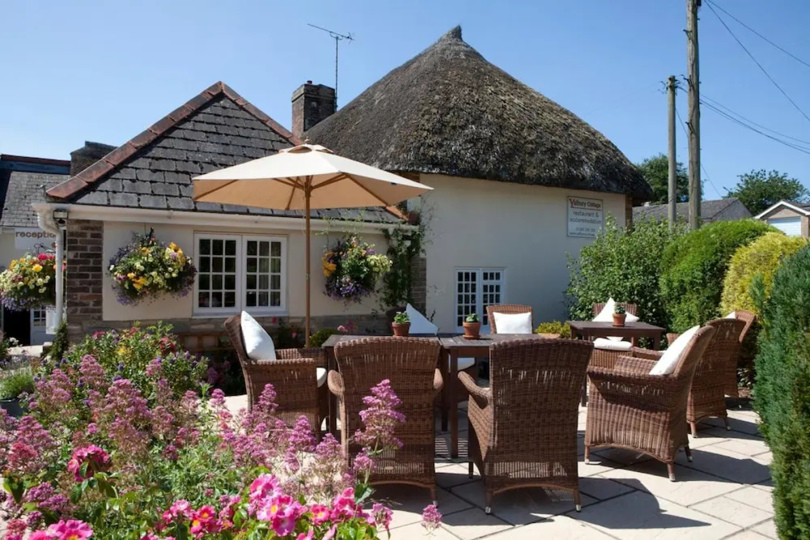Yalbury Cottage