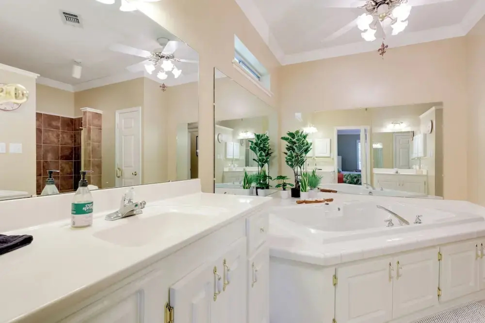 Chic Home w/ Club Access Near Bay St Louis!