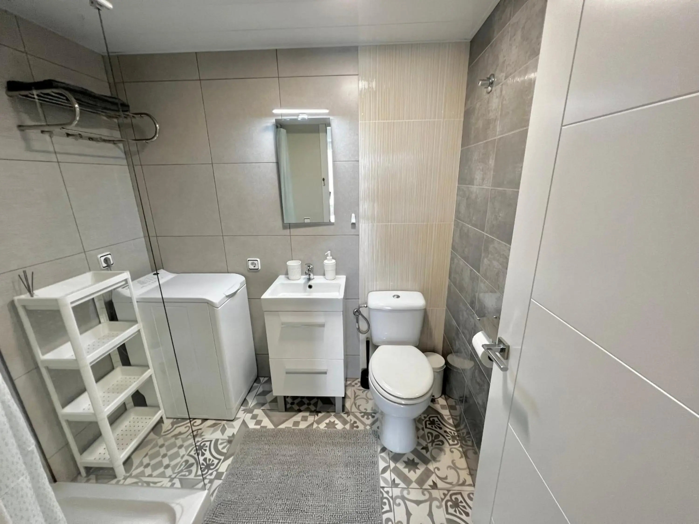 Amazing Badalona Apartment With Terrace