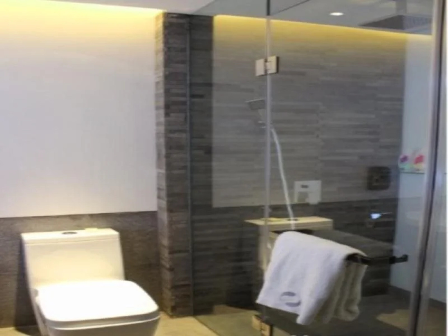 Maritime Hotel (Zhengzhou Century Amusement Park Zhongyuan Tower)