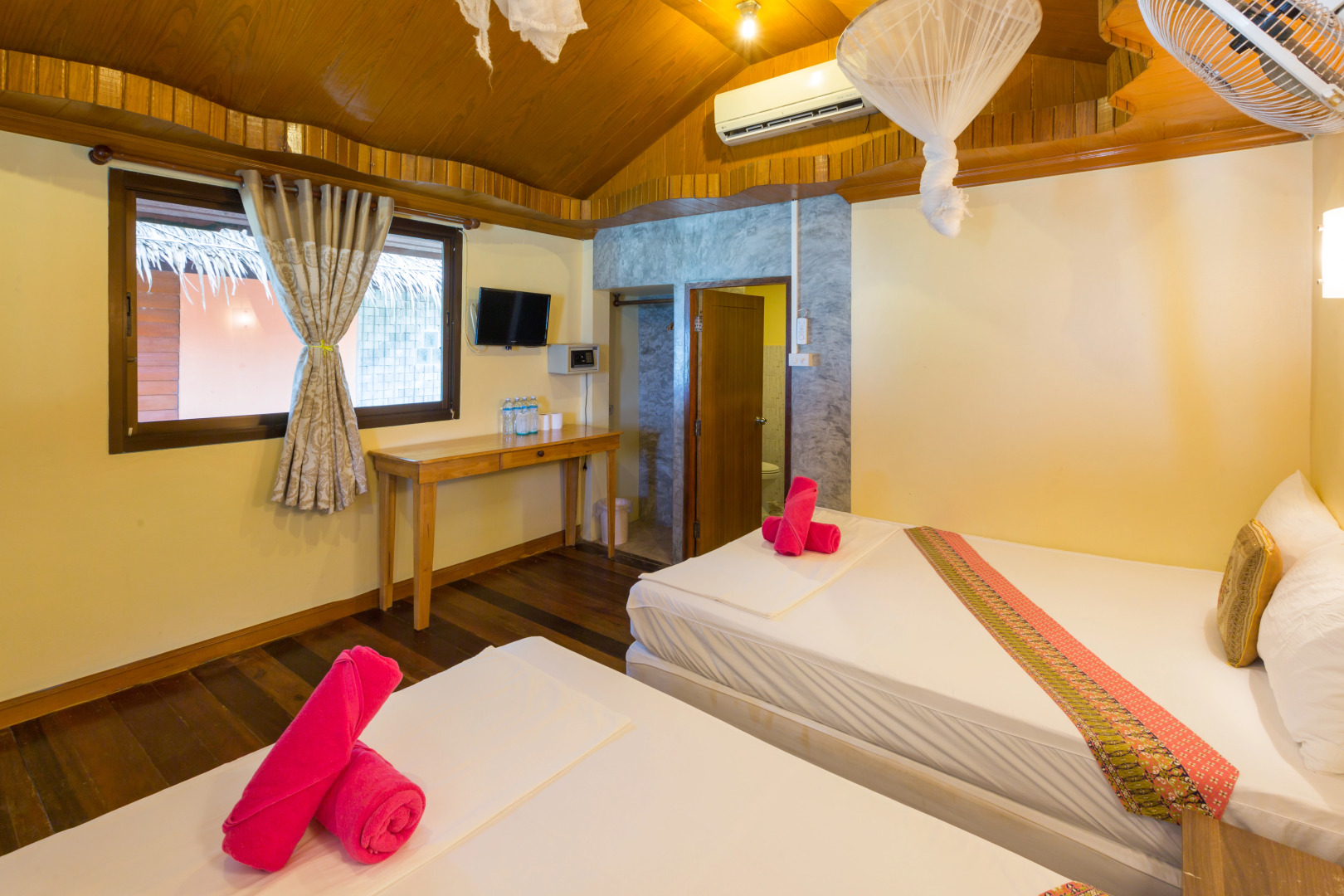 Bottle Beach 1 Resort