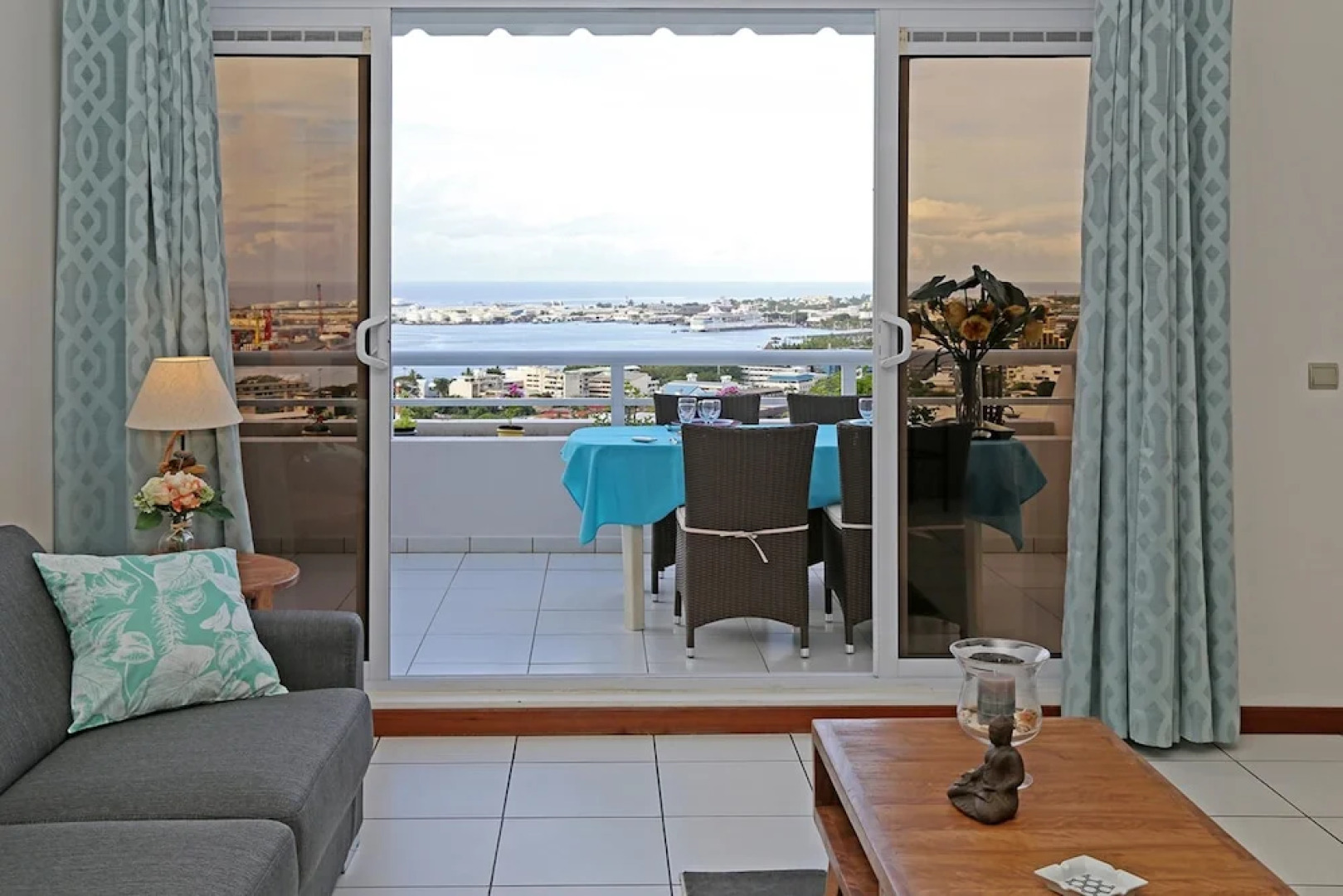 F2 Blue One Holiday home 1